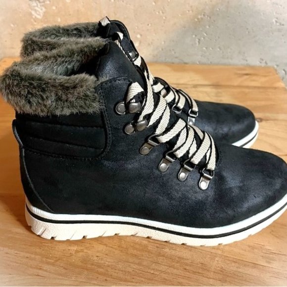 Hallett Bootie from Cliffs by White Mountain Size 8.5 - Picture 9 of 13